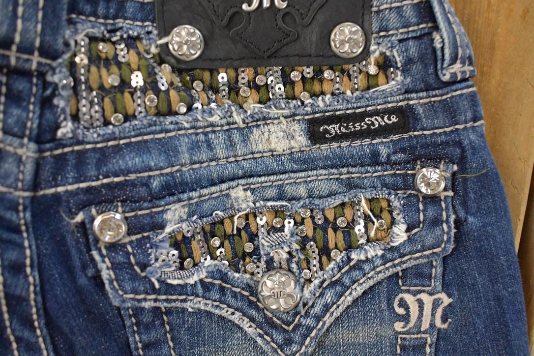 Vintage Deadstock Y2K Miss Me Bedazzled Low Rise Jeans Women's Size 26x31