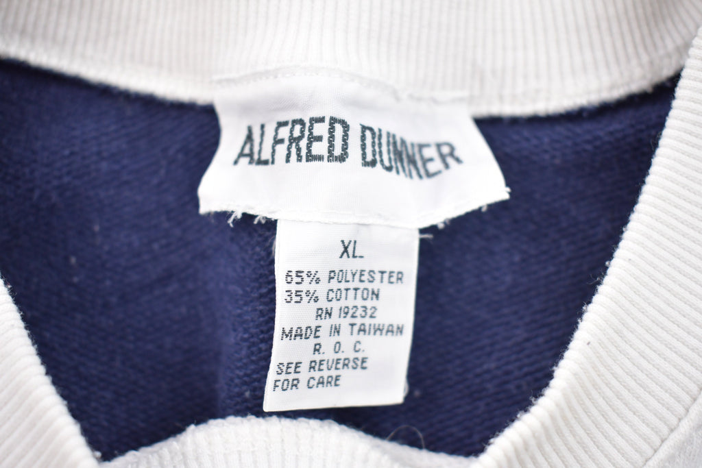 Vintage 1990s Alfred Dunner Flag Crewneck Sweatshirt