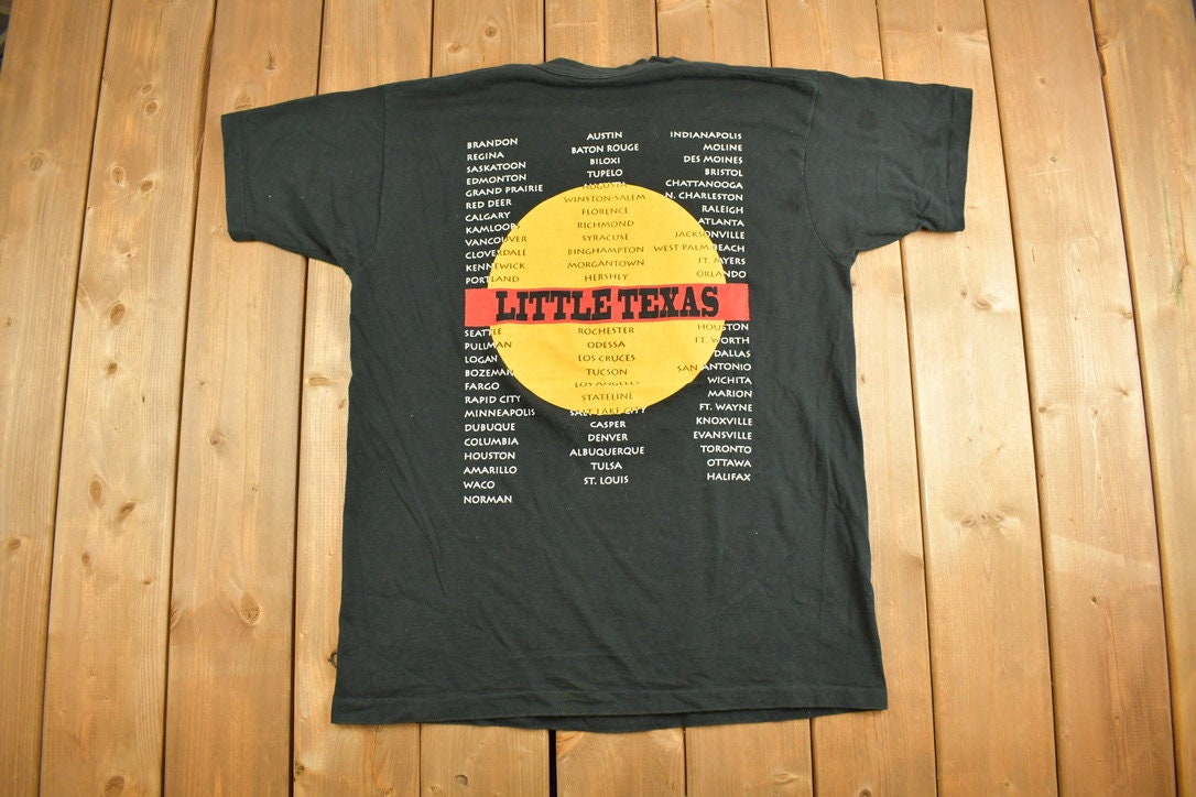 Vintage 1990s Little Texas Graphic T-Shirt