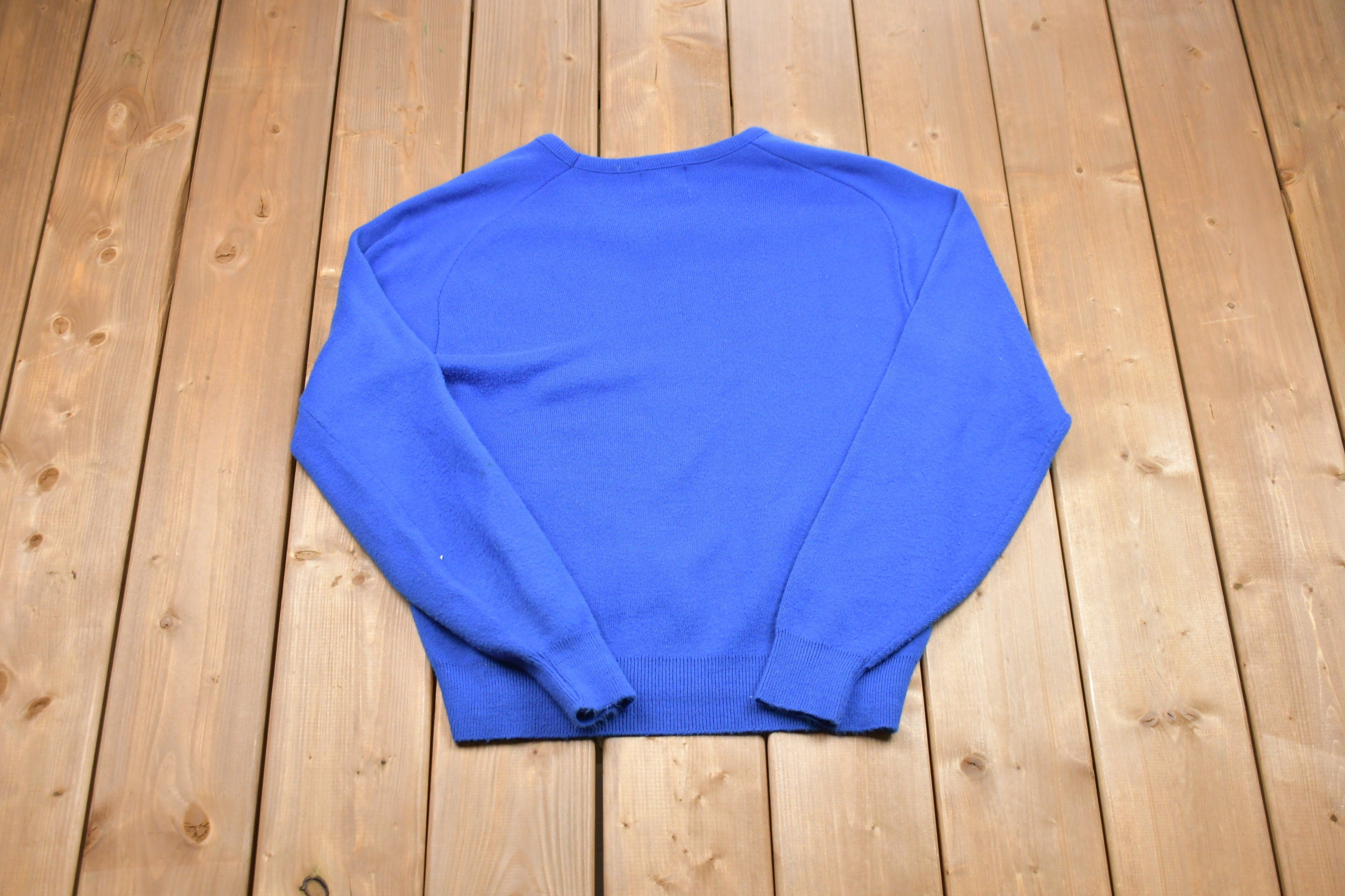 Vintage Springs Knitted V-Neck Sweater