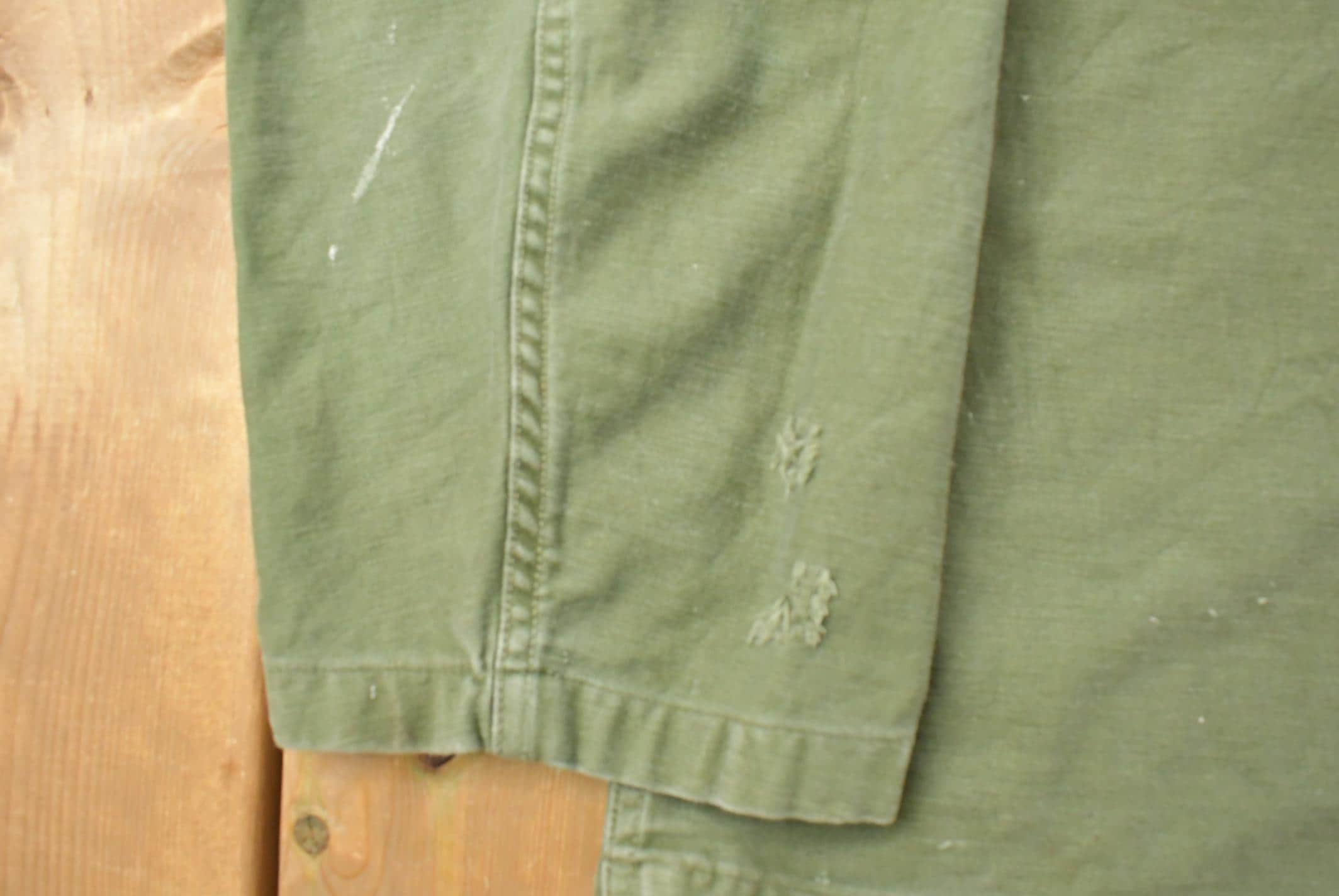 Vintage 1960s OG-107 Military Sateen Shirt Men's M