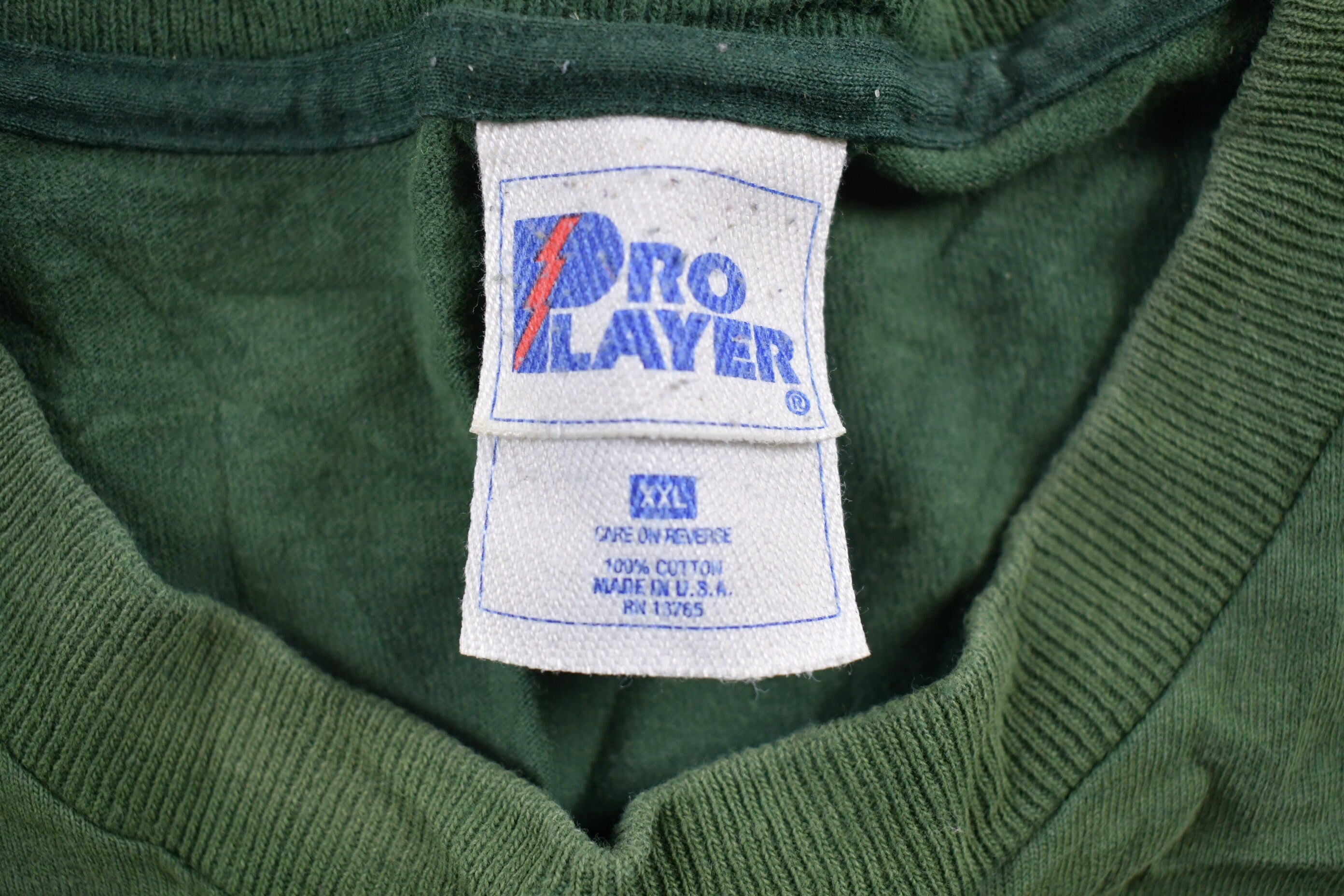 Vintage 1996 Pro Player Green Bay Packers NFL Graphic T-Shirt