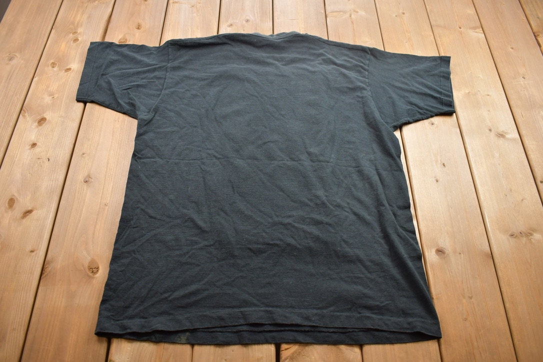 Vintage 1990s Handle Bar Downtown Sharon Pennsylvania Graphic T-Shirt