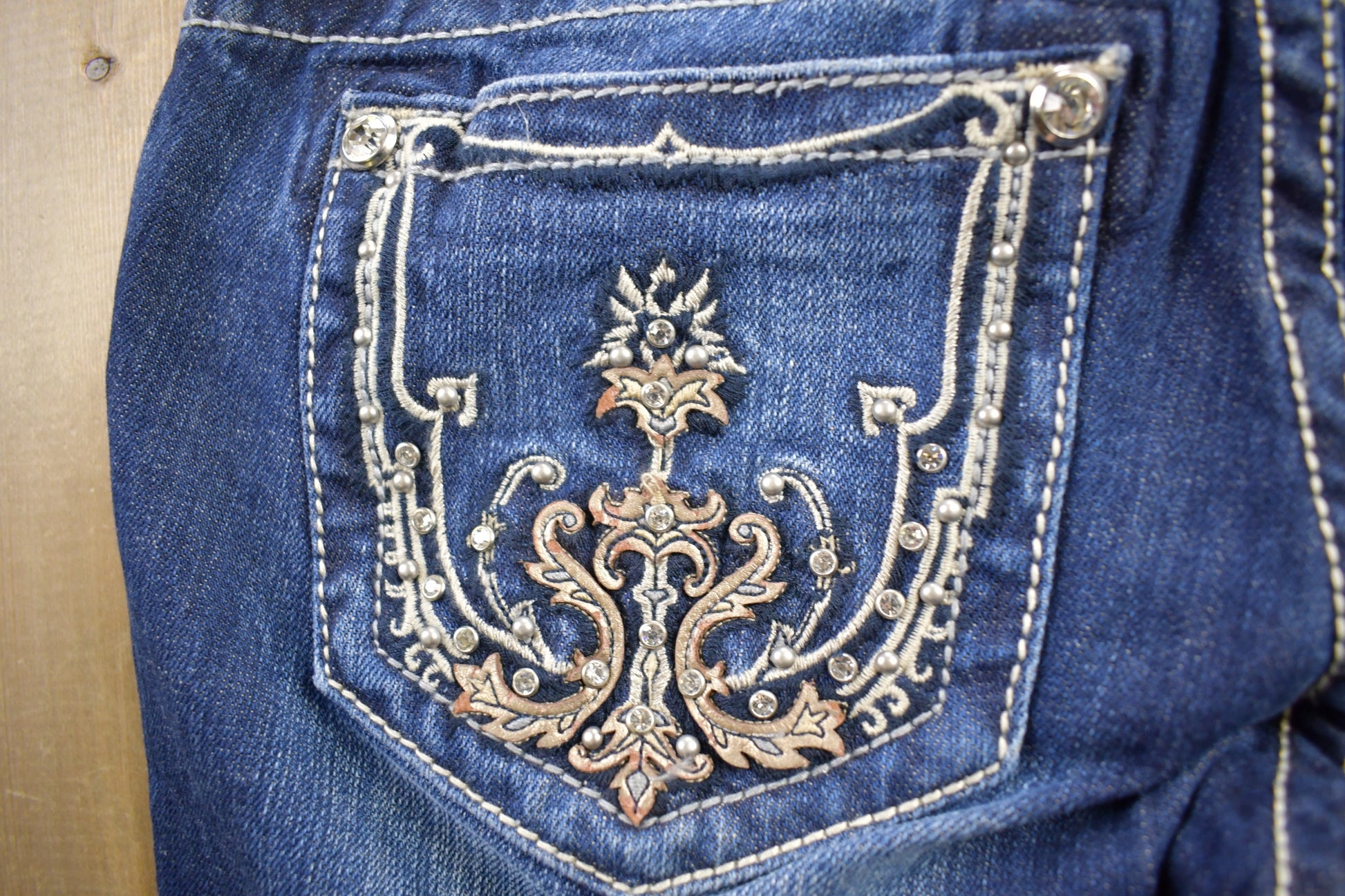 Vintage Y2K Miss Me Bedazzled Low Rise Jeans Size 26x34