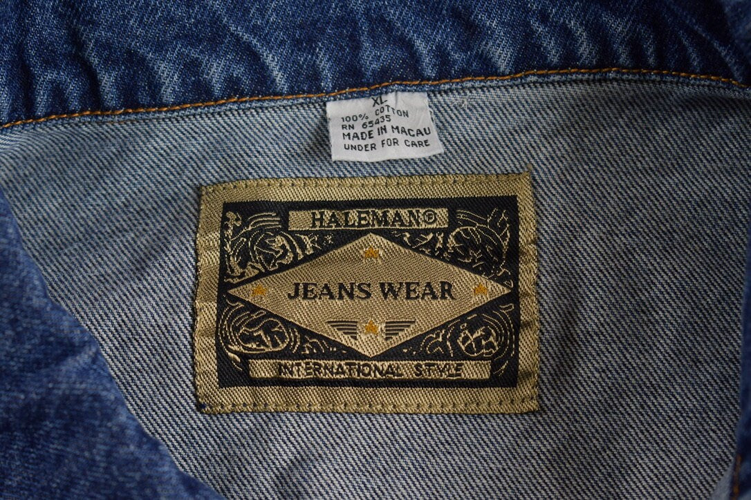 Vintage 1990s Embroidered Denim Jean Jacket /
