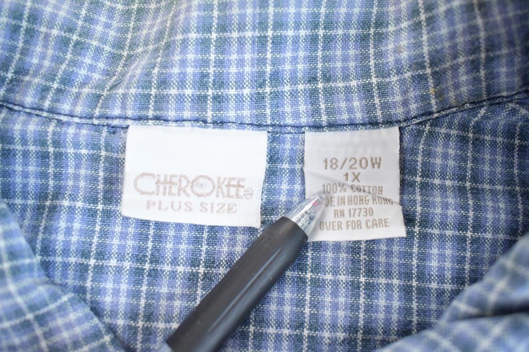 Vintage 1990s Cherokee Plus Size Cropped Fit Plaid Zippered Flannel Shirt