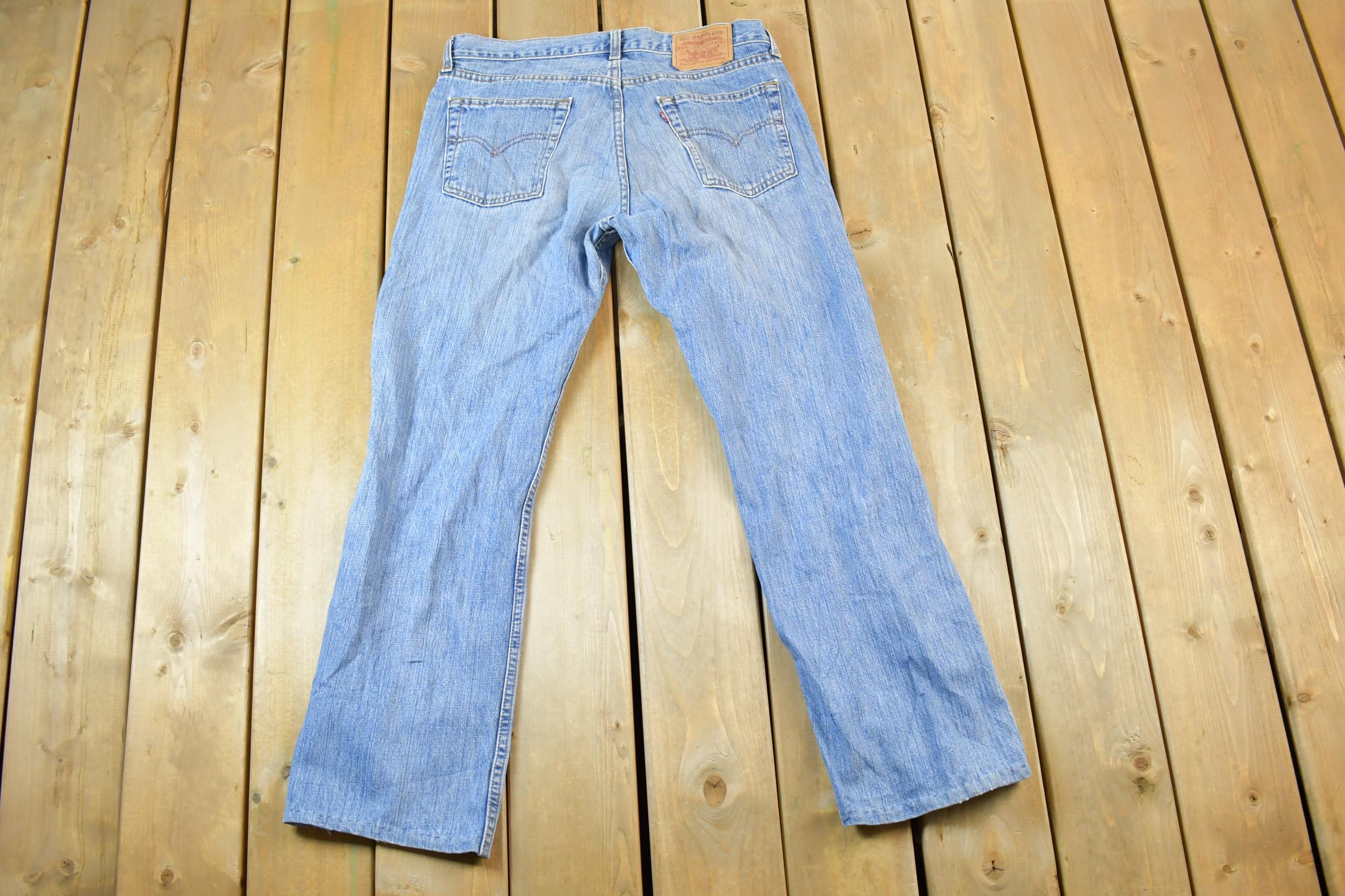 Vintage 1990s Levi Strauss Red Tab Denim Jeans Size 32 x 31 Made In USA