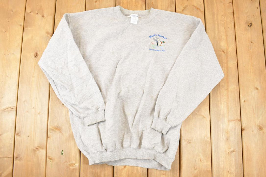 Vintage 1990s Mark's Market Hackensack MN Embroidered Crewneck Sweatshirt Men's L