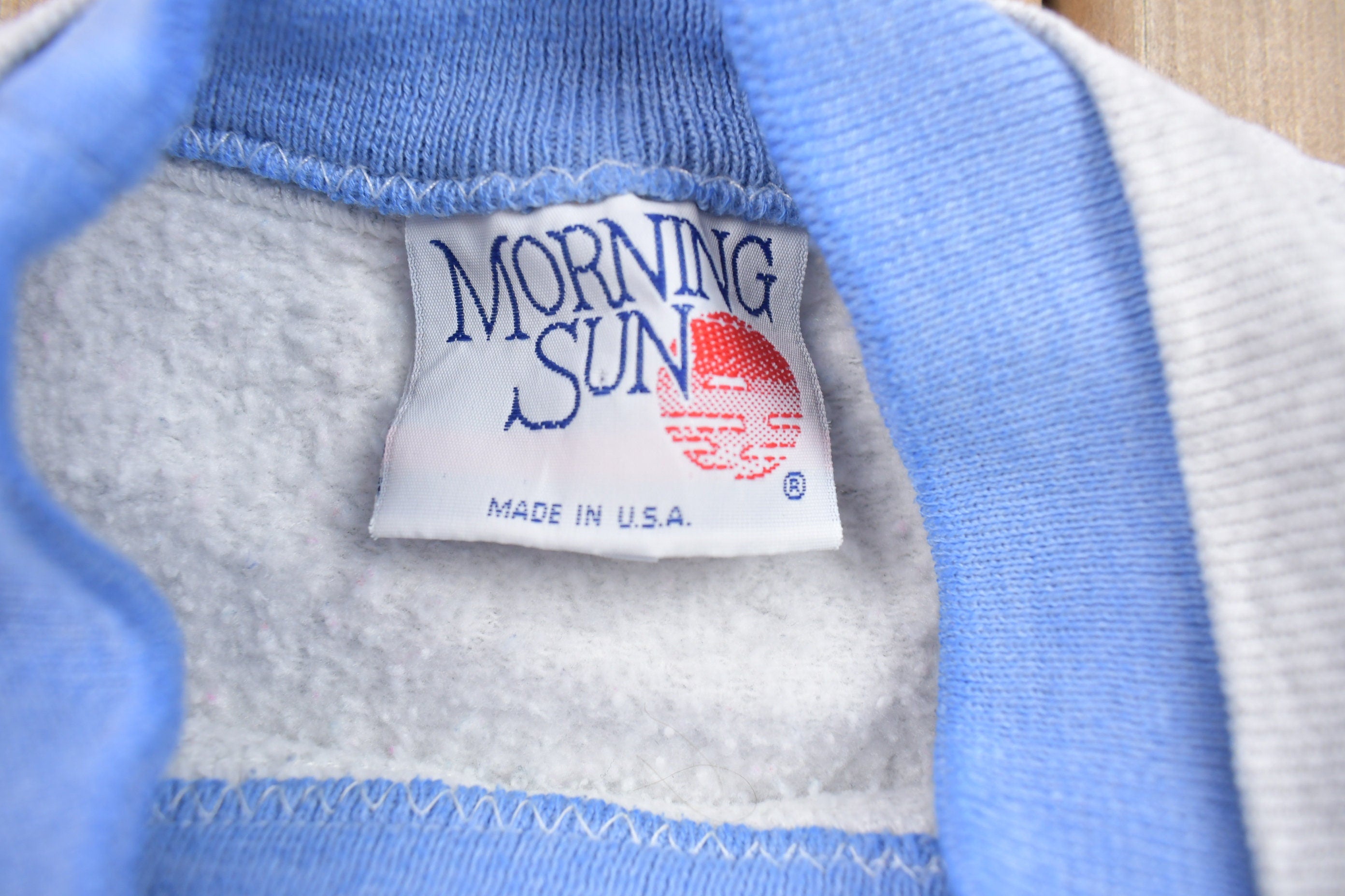 Vintage 1990s Morning Sun Flowers and Honey Bees Crewneck Sweatshirt / 90s Crewneck / Made In USA / Essential / Streetwear / 90s
