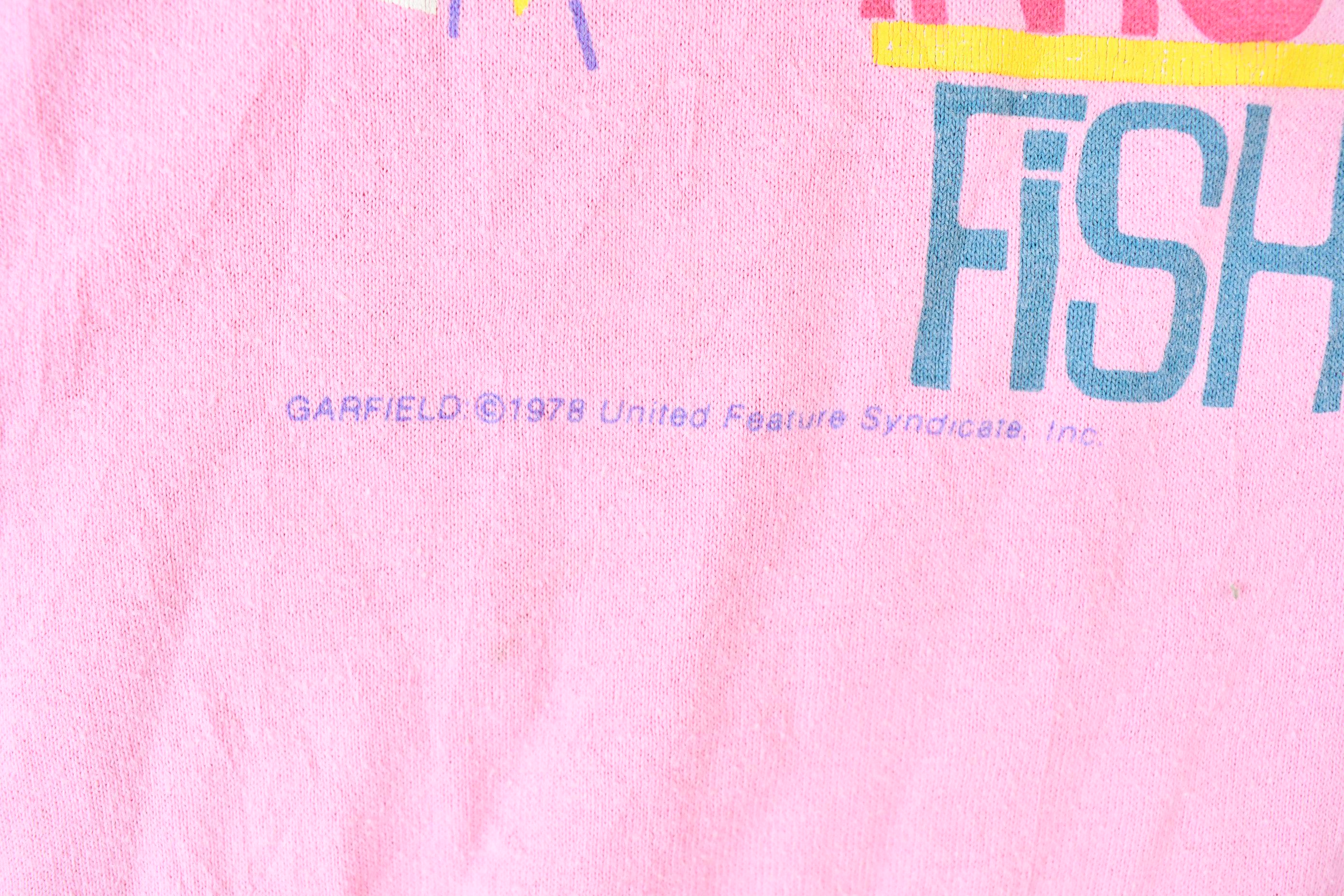 Vintage 1990s Flirts Pices Zodiac Sign Garfield Graphic T-Shirt