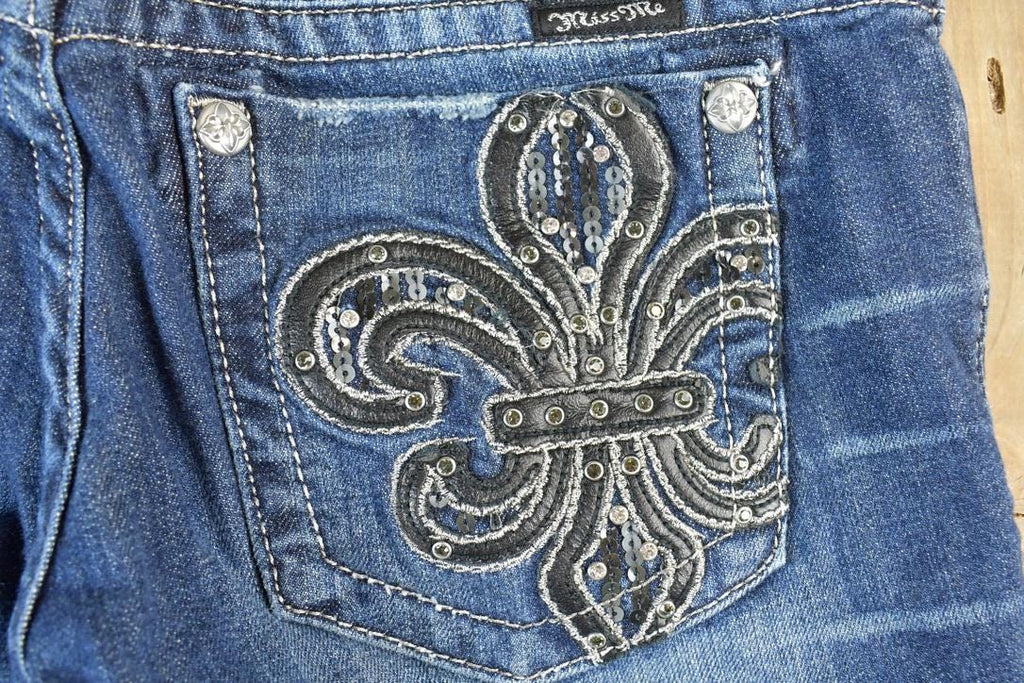 Vintage Y2K Miss Me Bedazzled Low Rise Jeans Size 28x31