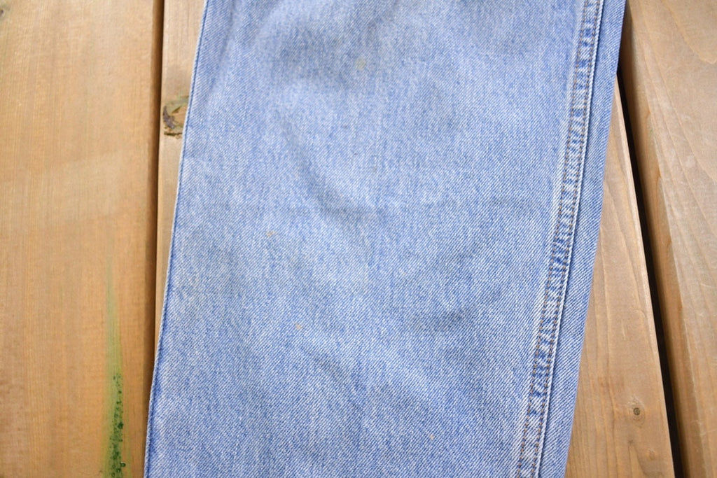 Vintage 1990s Levi's 550 Red Tab Jeans Size 34 x 33