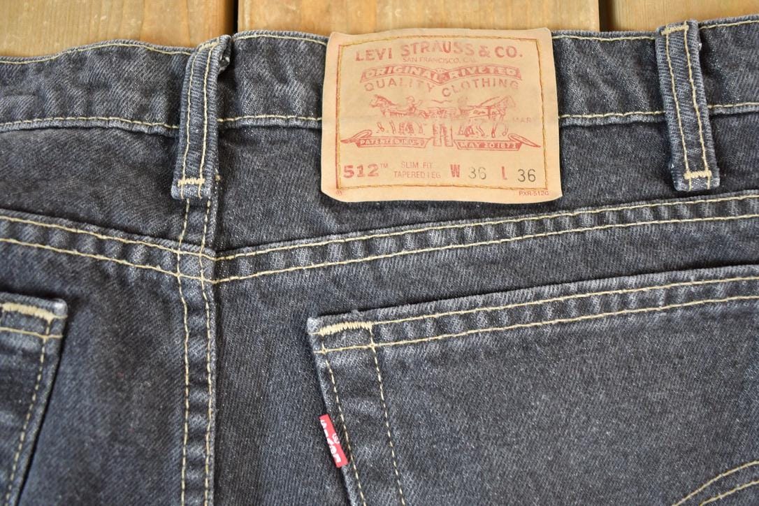 Vintage 1990s Levi Strauss Red Tab Denim Jeans Size 36 x 36 Made In USA