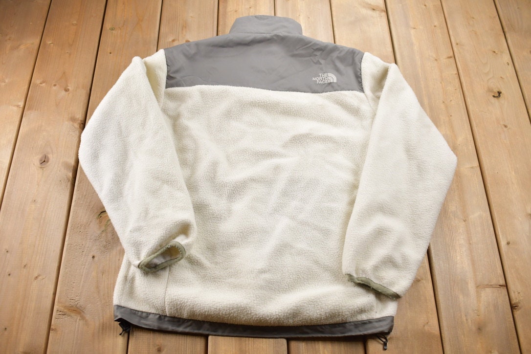 Vintage Y2K Womens The North Face White Grey Denali Fleece Sweater