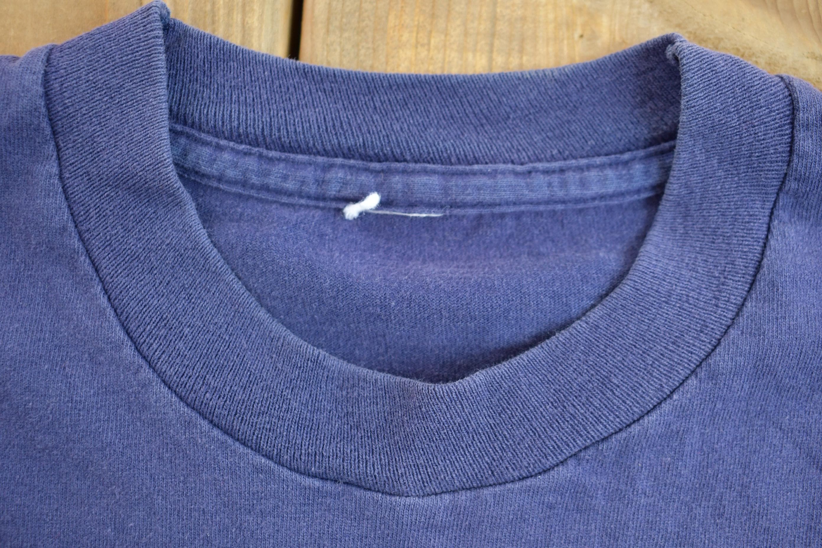 Vintage 1990s Captiva Island Embroidered Graphic Souvenir T Shirt