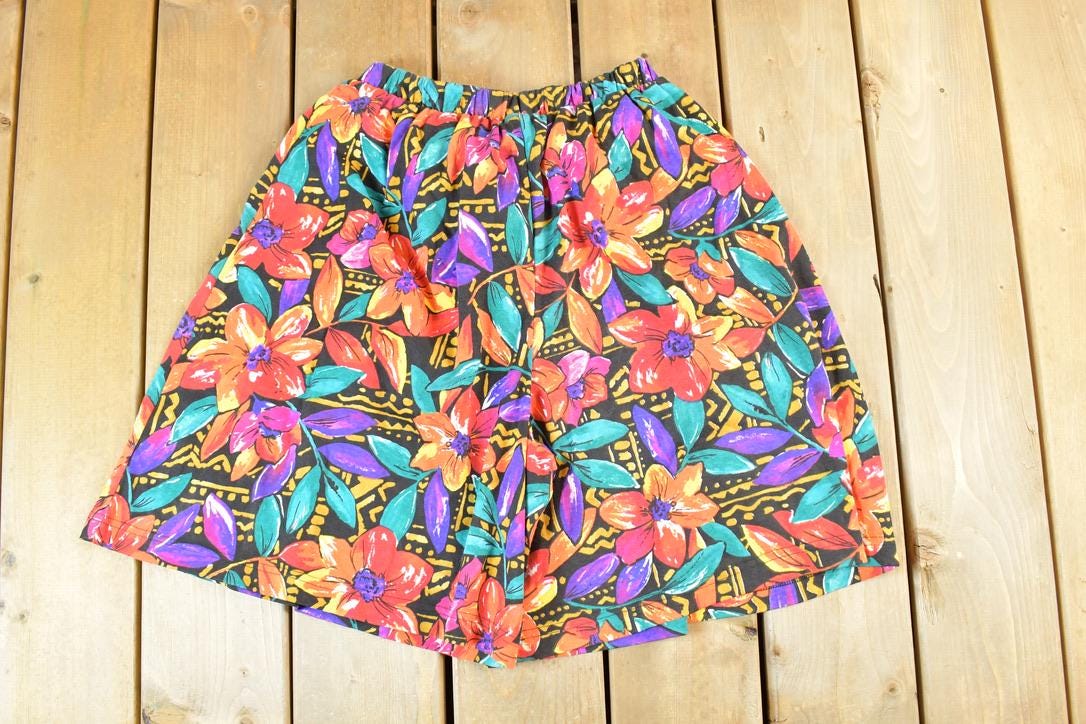Vintage 1990s Floral Aop Shorts
