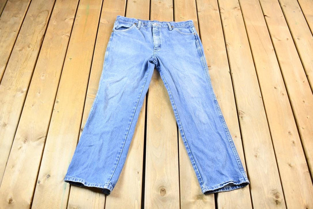 Vintage 2000's Relaxed Fit Wrangler Blue Jeans 34 x 27