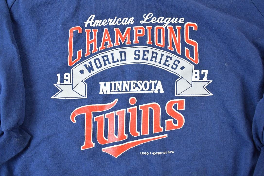 Vintage 1987 Minnesota Twins World Series Champions MLB Crewneck Logo 7 Sweatshirt