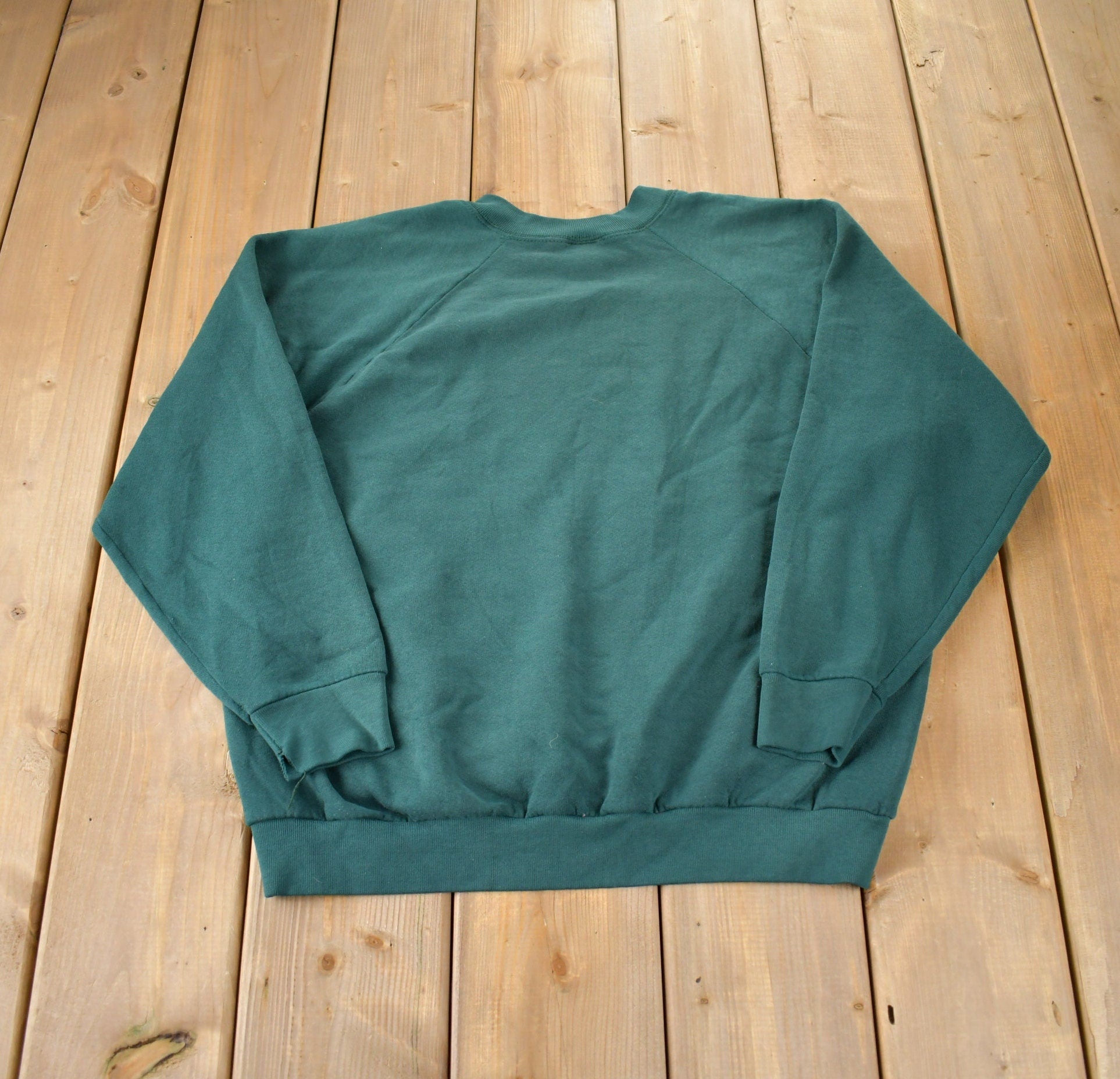 Vintage 1990s Fruit Of The Loom Crewneck Sweatshirt Made In USA