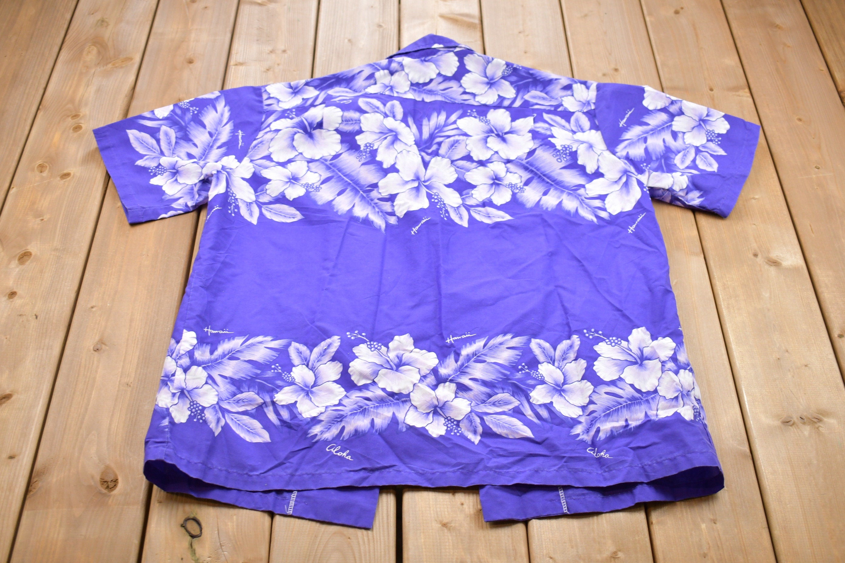 Vintage 1990s Hawaiian Button Up Shirt