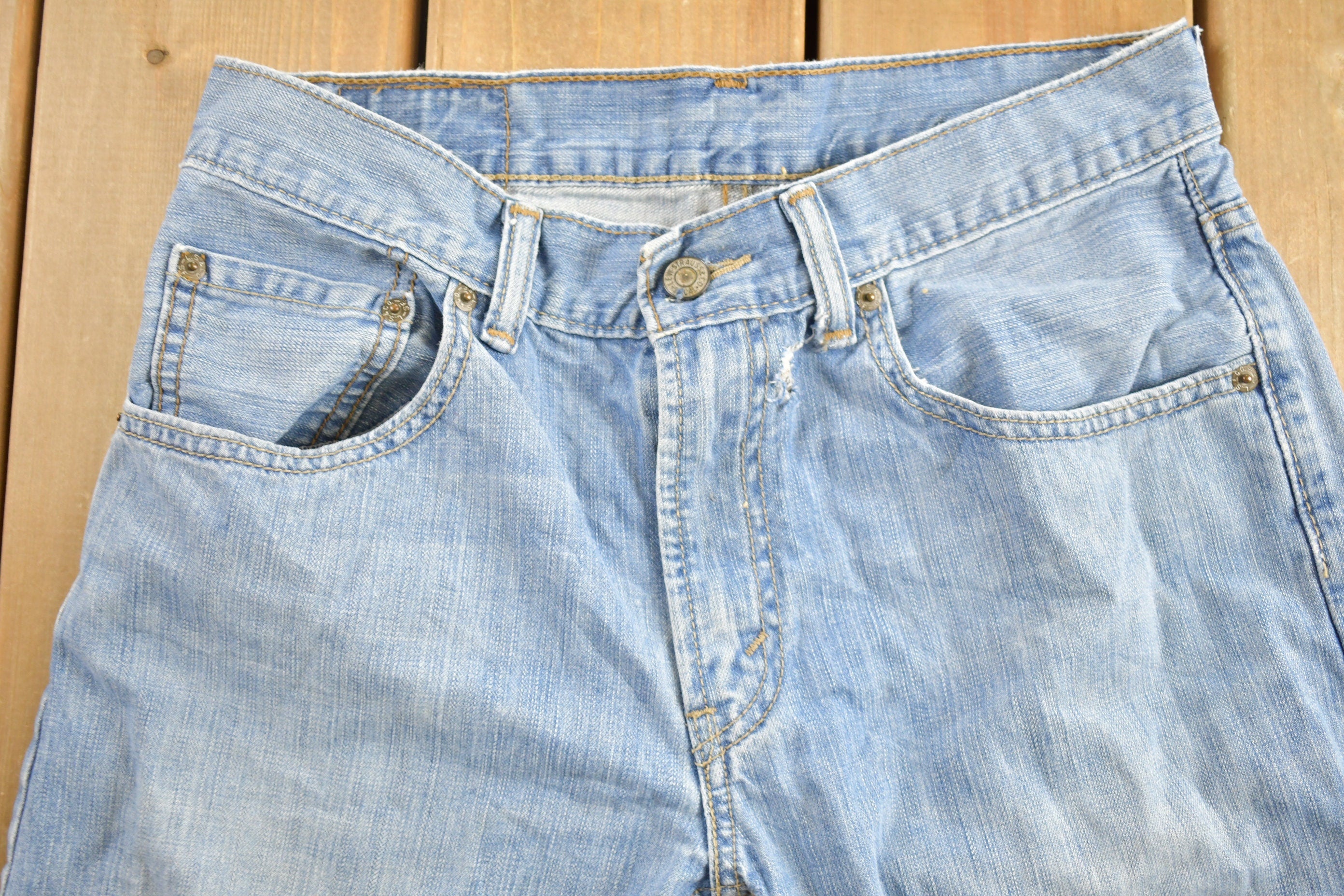 Vintage 1990s Levi's 505 Red Tab Denim Jeans Size 30 x 27