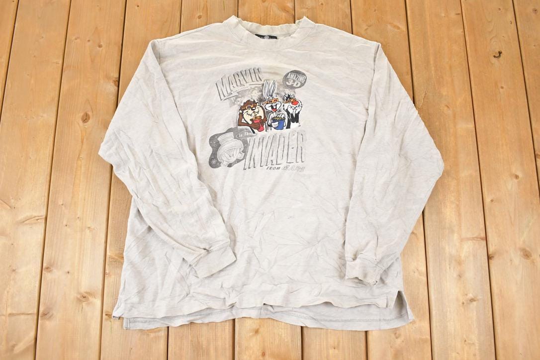 Vintage 1995 Warner Bros Marvin The Invader Embroidered 3D Movie Taz Bugs Crewneck Sweatshirt Men's L