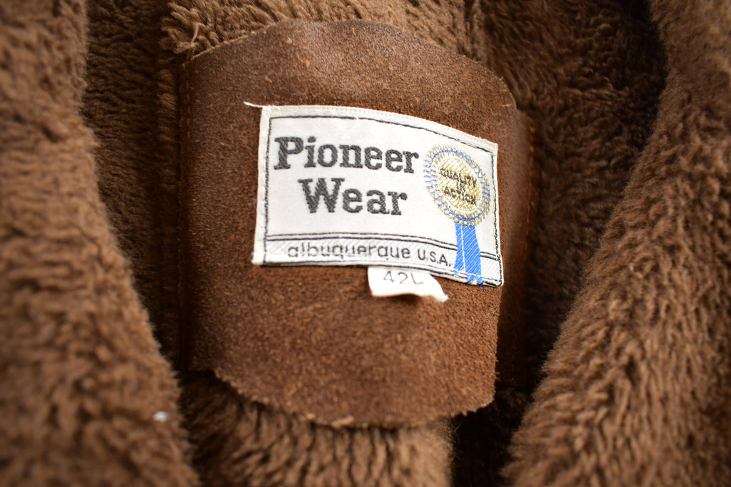 Vintage 1980s Pioneer Wear Authentic Shearling Jacket Made In USA Size 42L