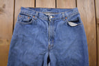 Vintage 1990s Levi's 550 Red Tab Jeans Size 30 x 33