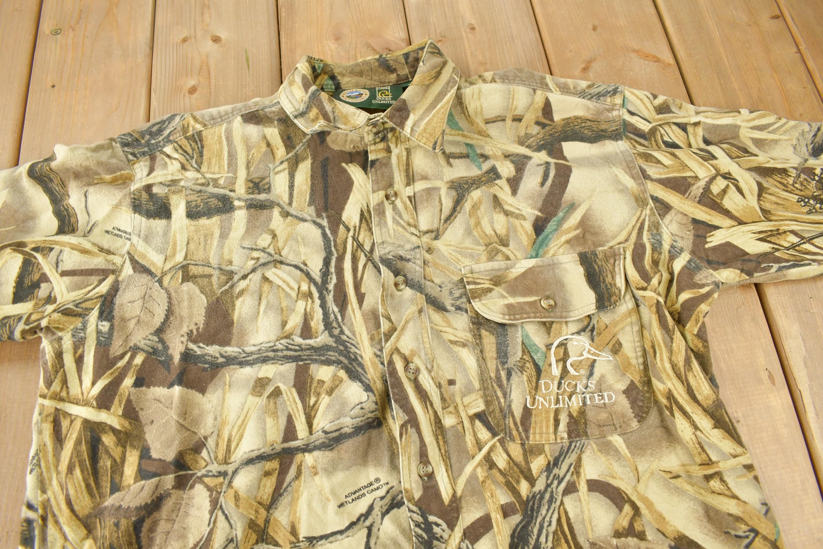 Vintage 1990s Ducks Unlimited Tree Camouflage Button Up Shirt