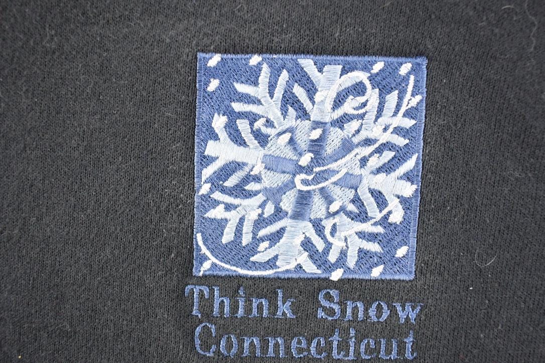 Vintage 1990s Think Snow Connecticut Snowflake Crewneck Sweatshirt