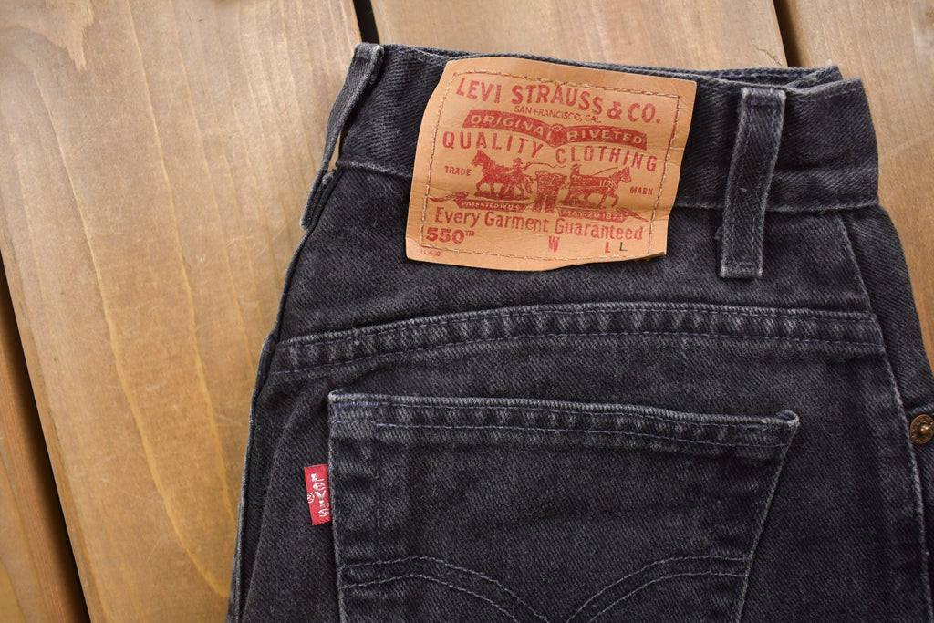 Vintage 1990s Levi's 550 Red Tab Black Jeans Size 26 x 30