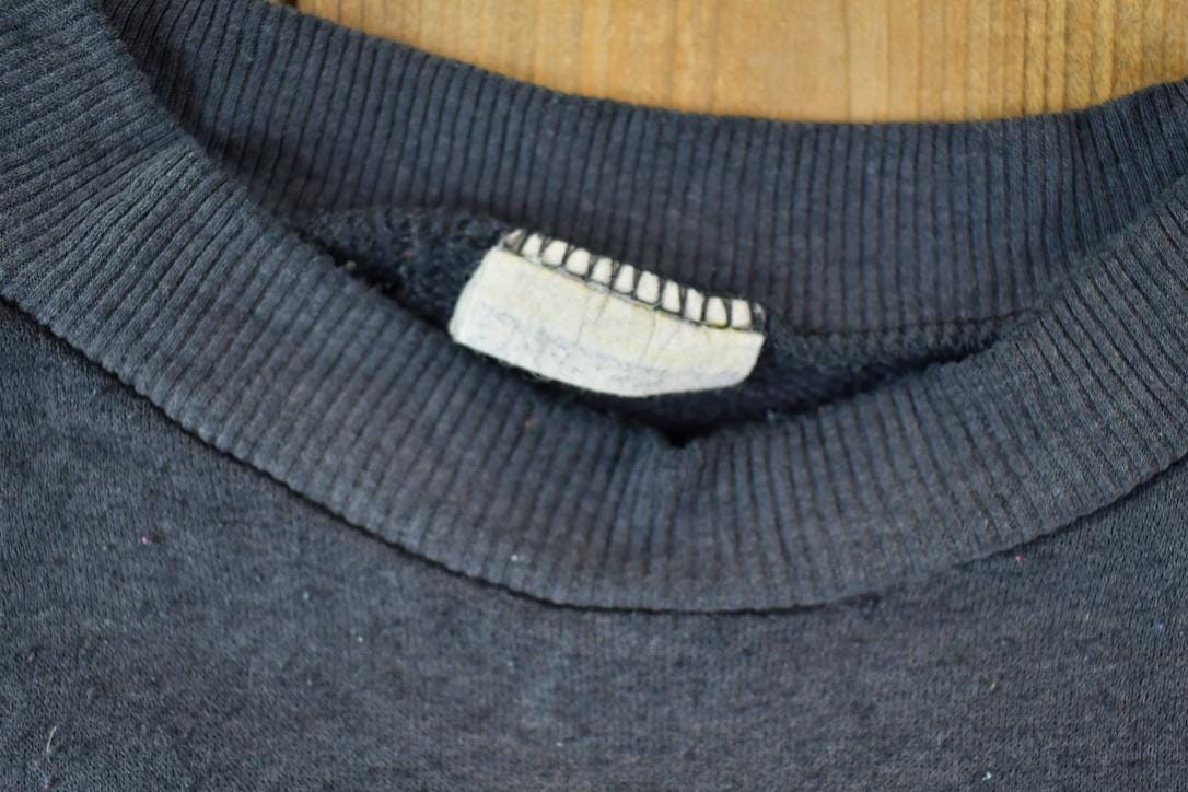 Vintage 1990s Wild Mountain 3 Wolves Outdoorsman Crewneck Sweatshirt