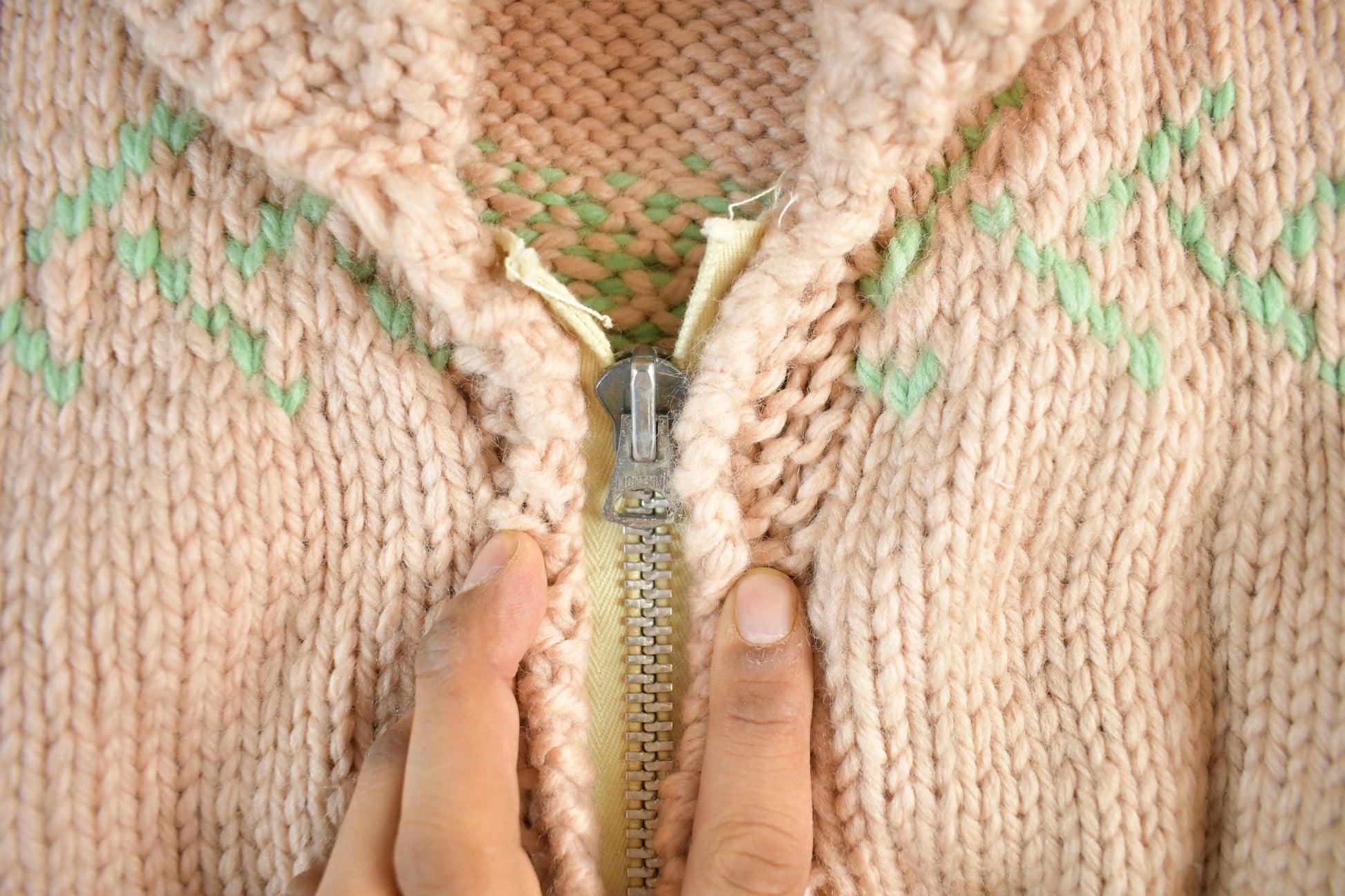 Vintage 1950s Hand-Knit Pink Zip Up Cowichan Sweater Women's Medium