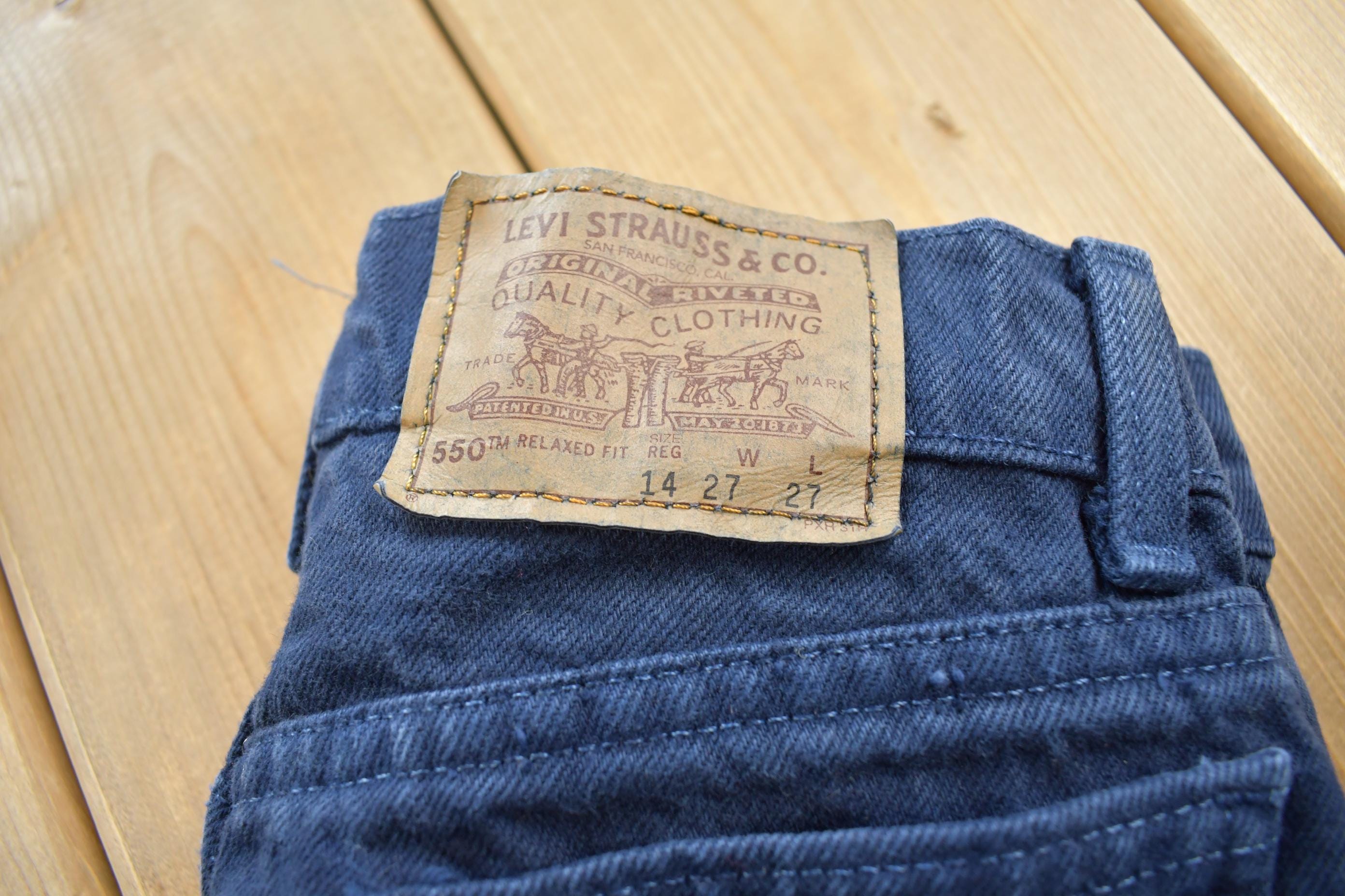 Vintage 1990s Levi's 550 Jeans Size 27x27