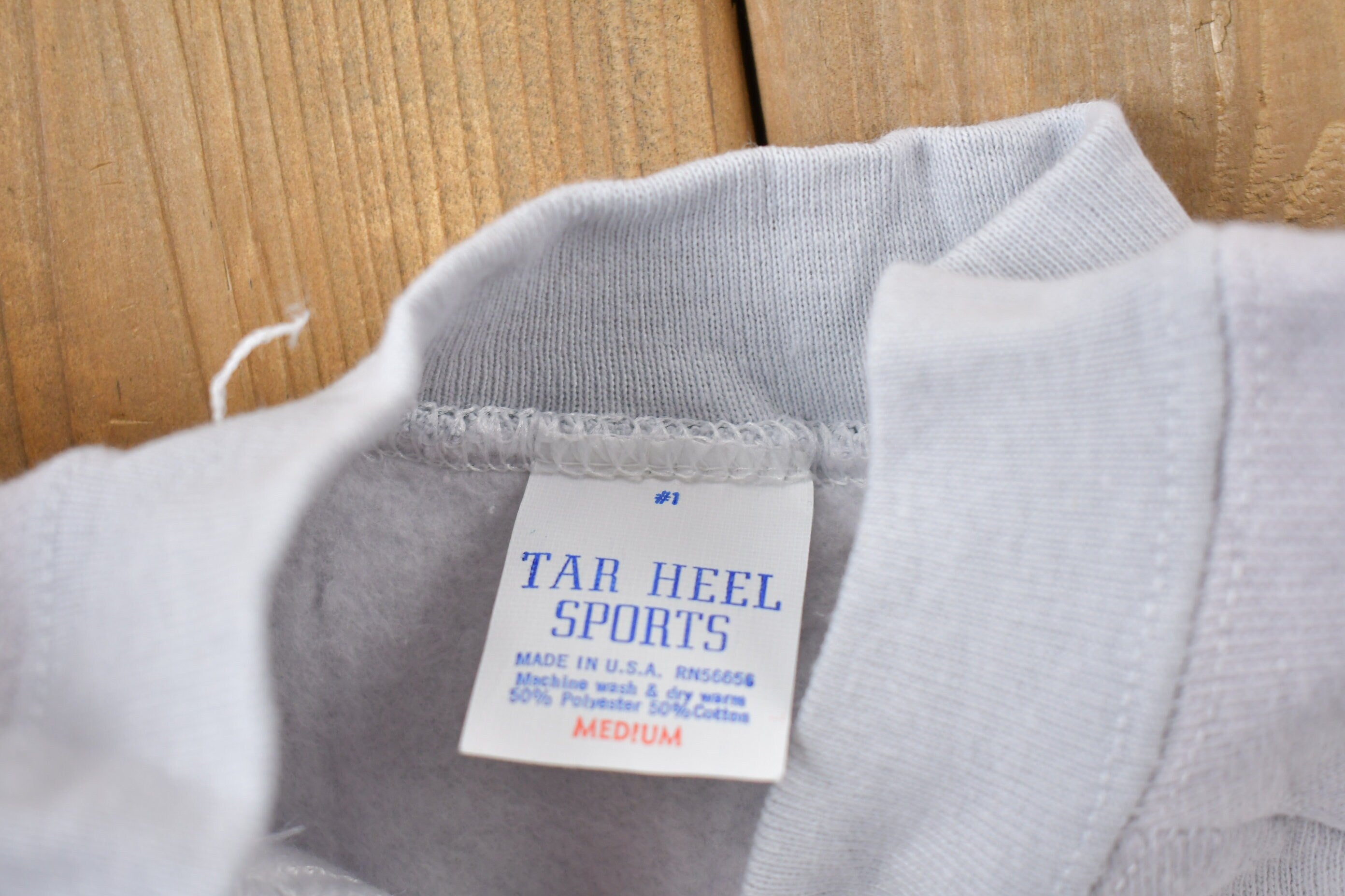 Vintage 1980s Tar Heel Sports Raglan Crewneck Sweatshirt