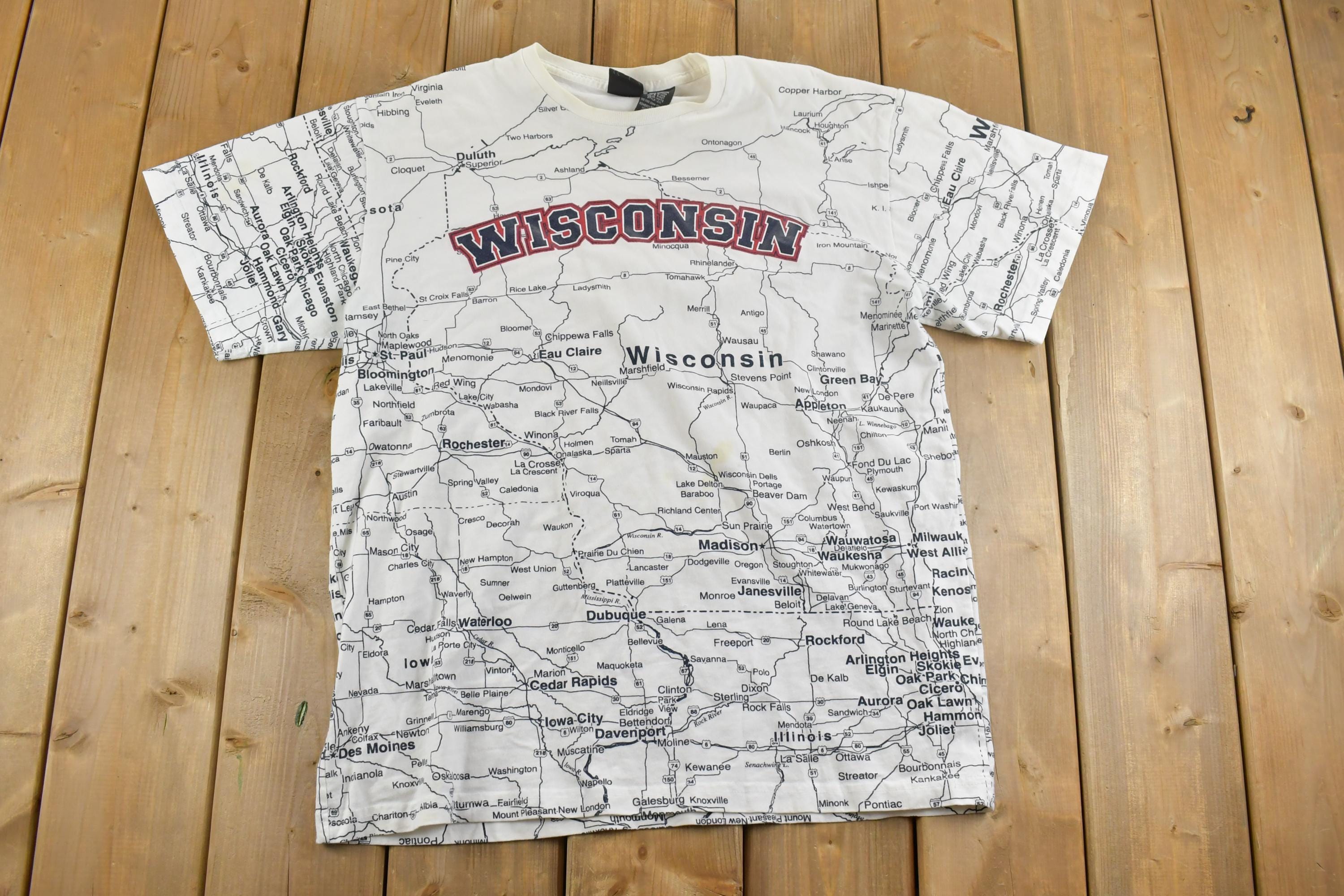 Vintage 1990s Wisconsin All Over Print Map Souvenir T-Shirt