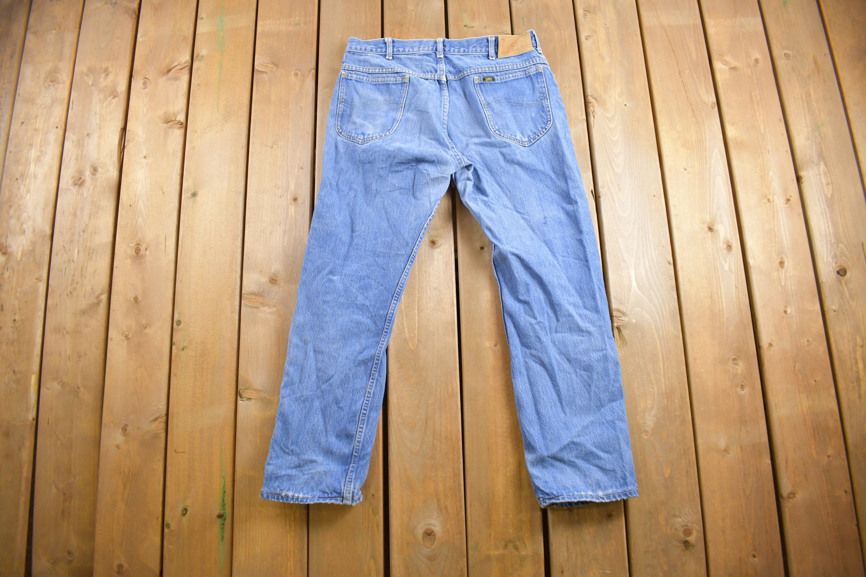 Vintage 1980s LEE Blue Jeans Size 32 x 28