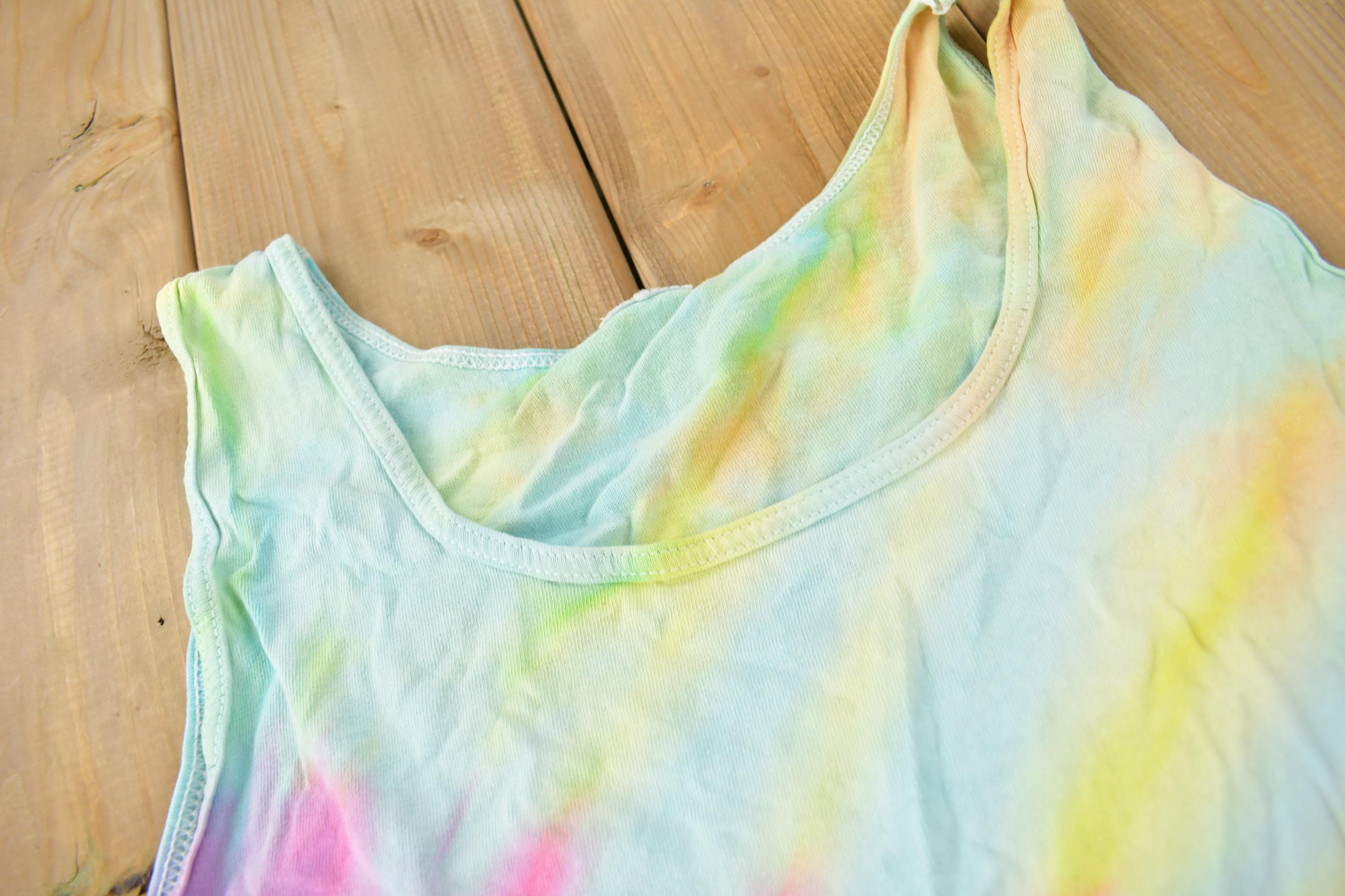 Vintage 1990s Tie Dye Blank Tank Top T-Shirt