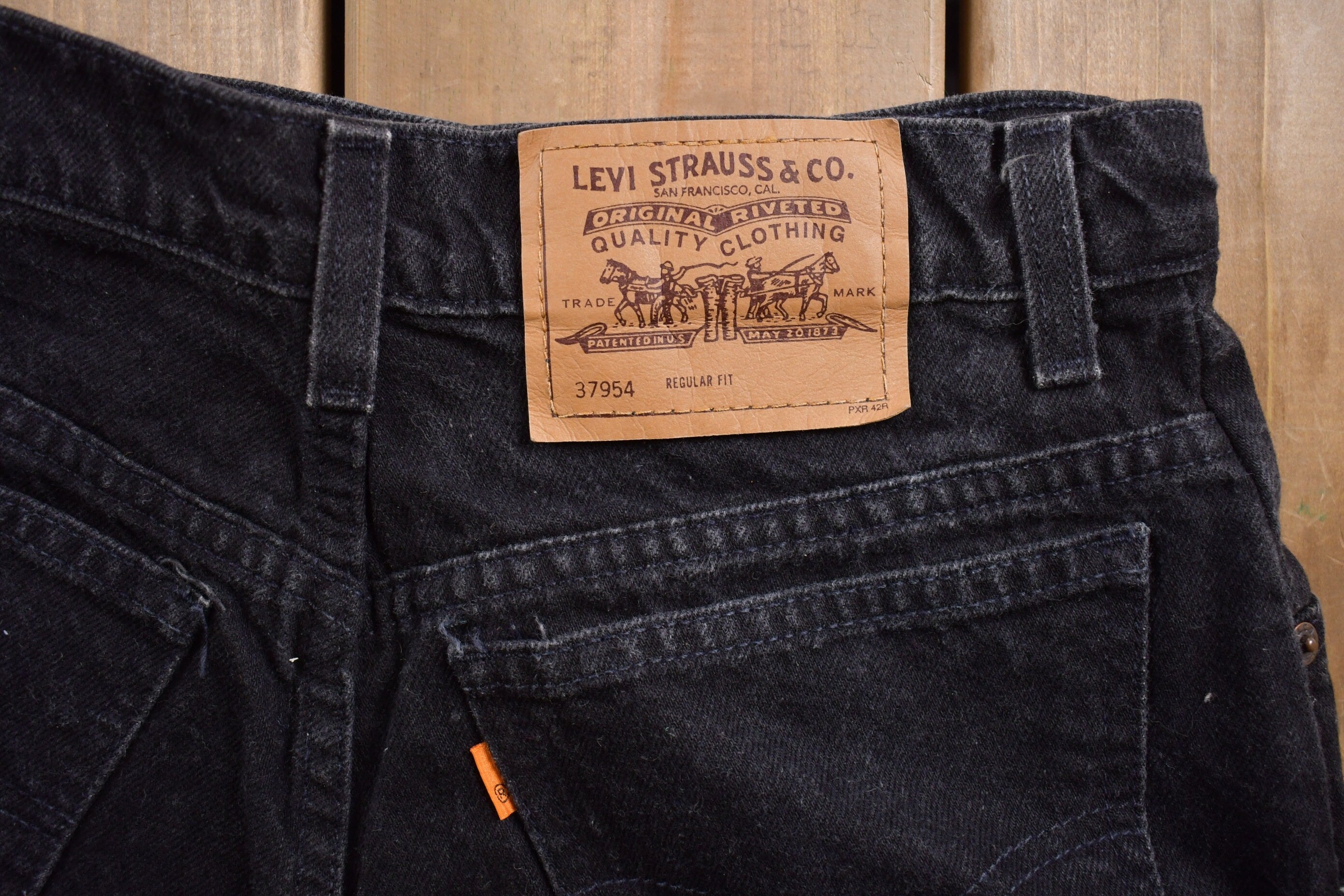 Vintage 1990s Levi's Orange Tab Black Jean Short Shorts 26 x 3