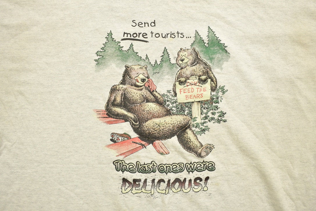Vintage 1990s Funny Bear Themed Souvenir T Shirt