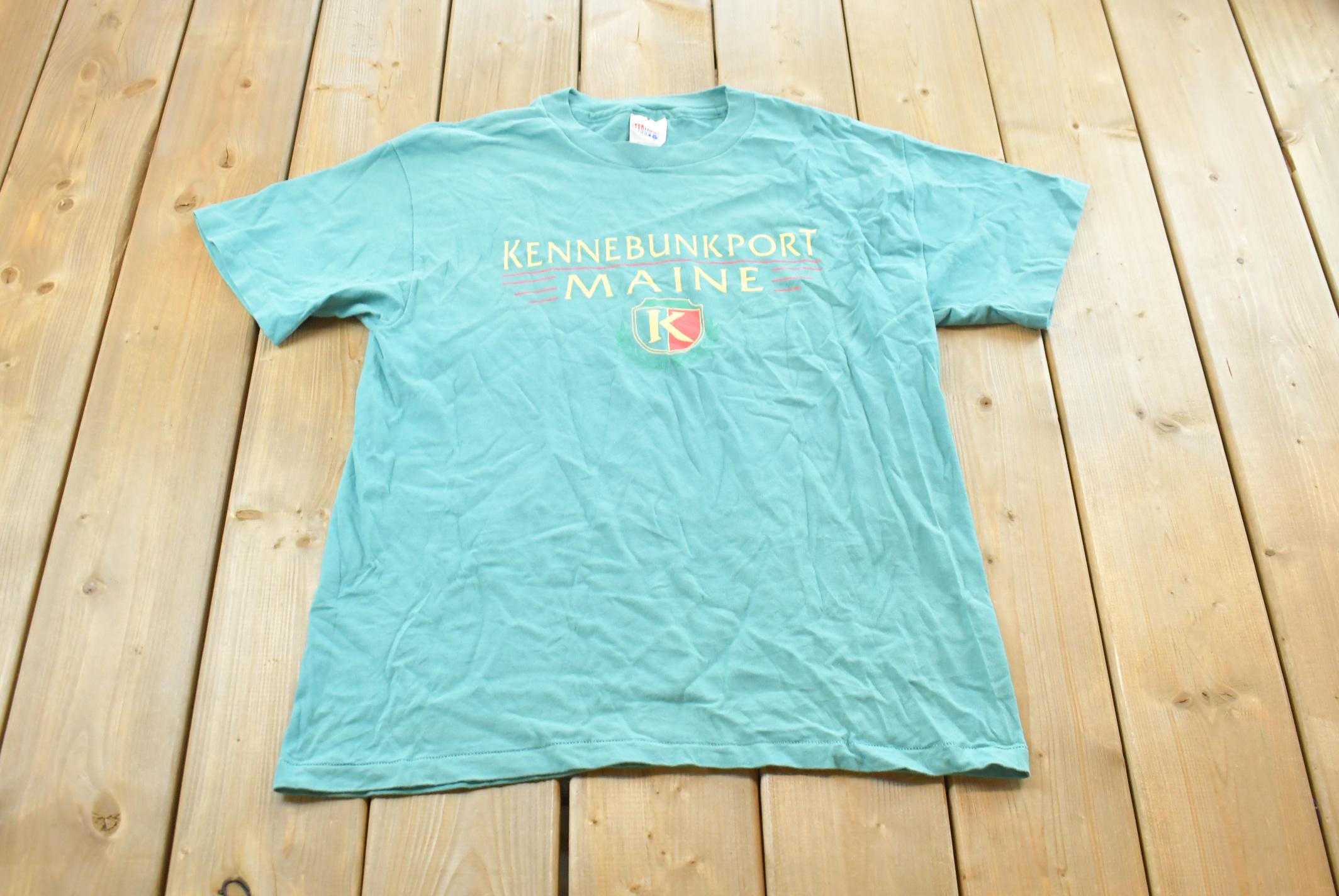 Vintage 1990s Kennebunkport Maine T-Shirt Mens M / Made in USA Single Stitch / Souvenir / 90s Streetwear / Travel And Vacation / Hanes Beefy