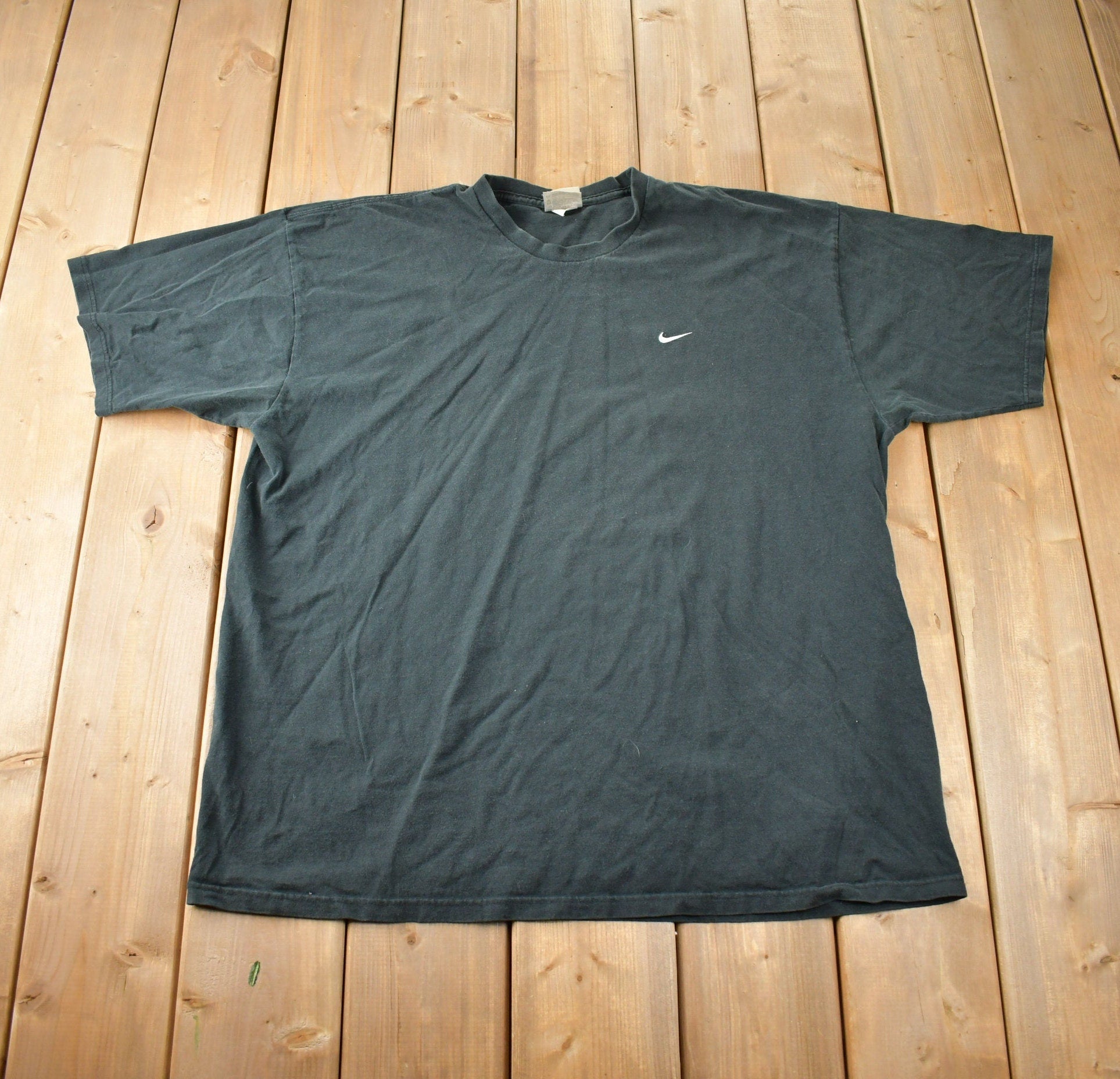 Vintage 2000s Nike Black Embroidered Mini Swoosh T-Shirt Size XXL