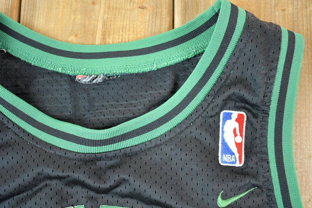Vintage Y2K Nike Boston Celtics Antoine Walker NBA Basketball Jersey Youth L