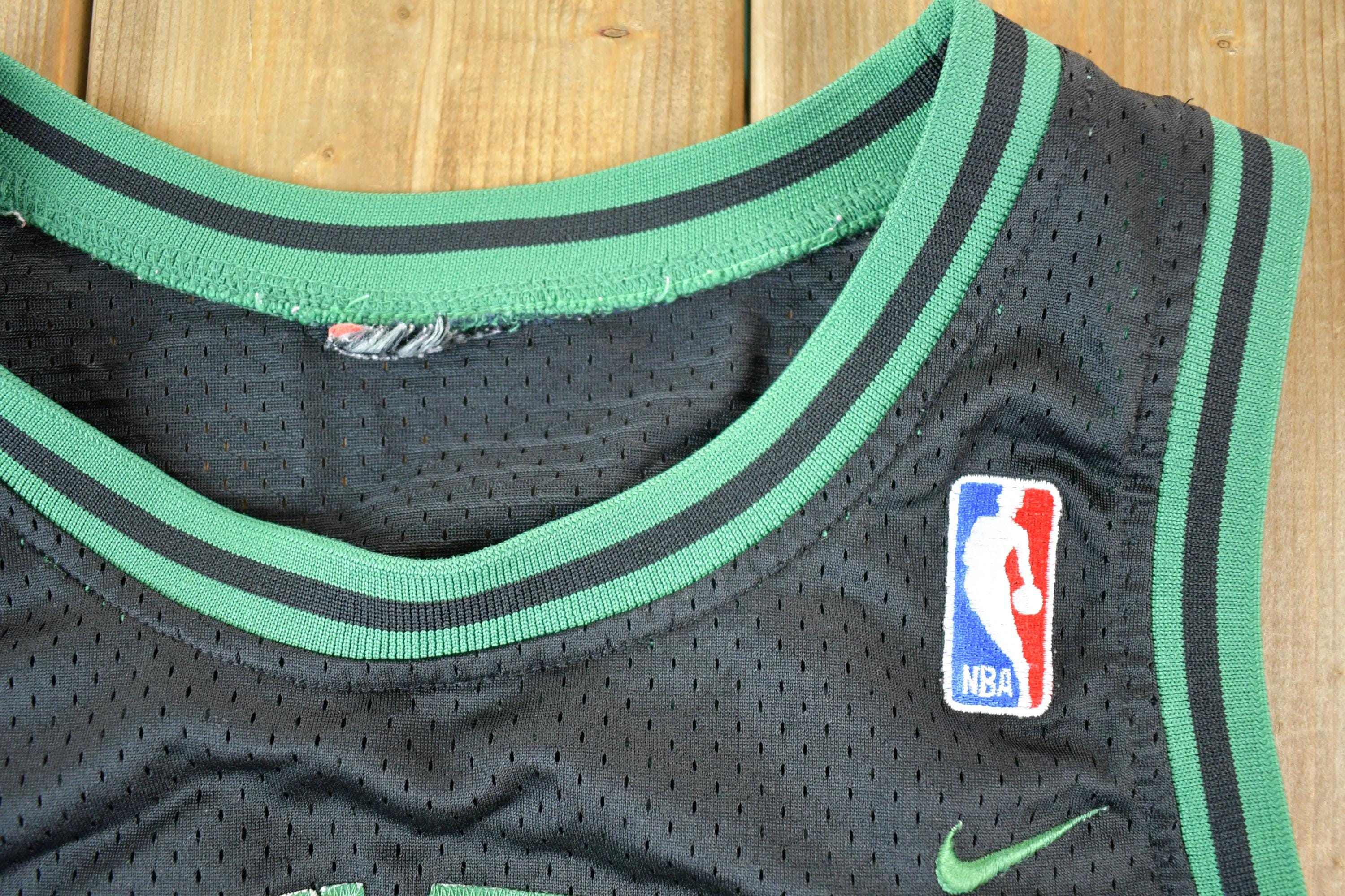 Vintage Y2K Nike Boston Celtics Antoine Walker NBA Basketball Jersey Youth L