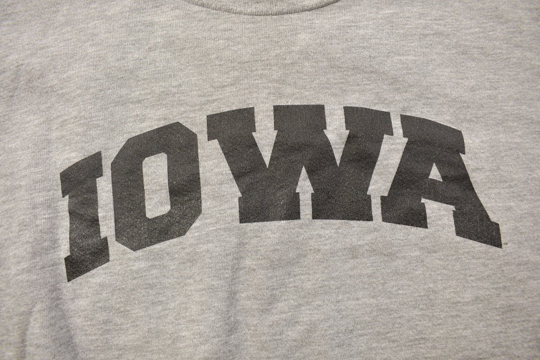 Vintage 1990s Iowa University Collegiate Crewneck