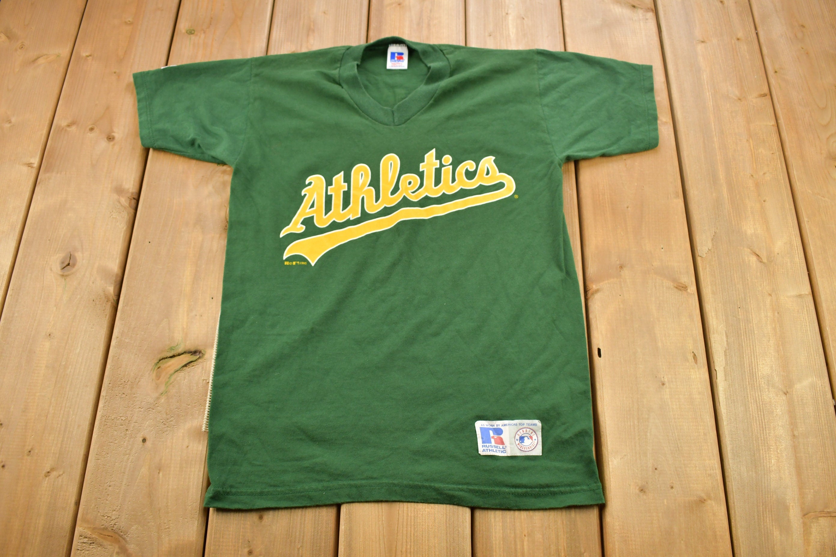 Vintage 1995 Oakland A's MLB Russell Athletics Youth Size T-Shirt