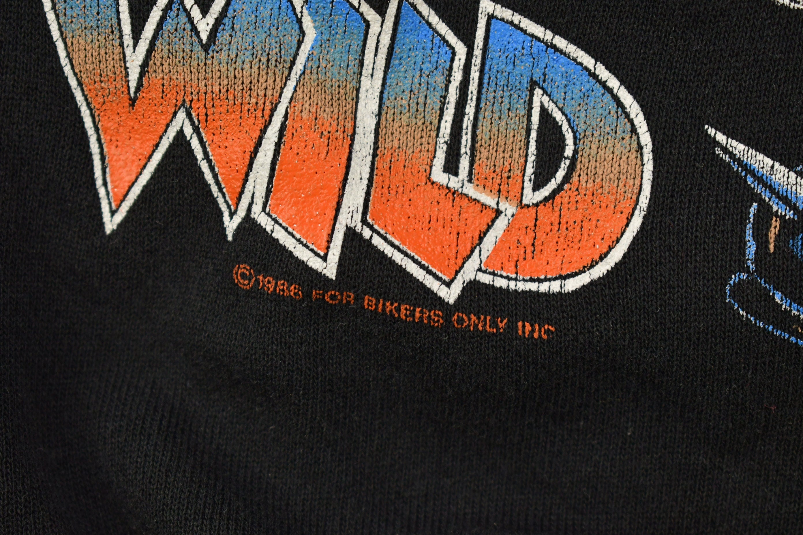 Vintage 1986 Hawg Gone Wild 3D Emblem Biker Graphic Raglan Crewneck Sweatshirt
