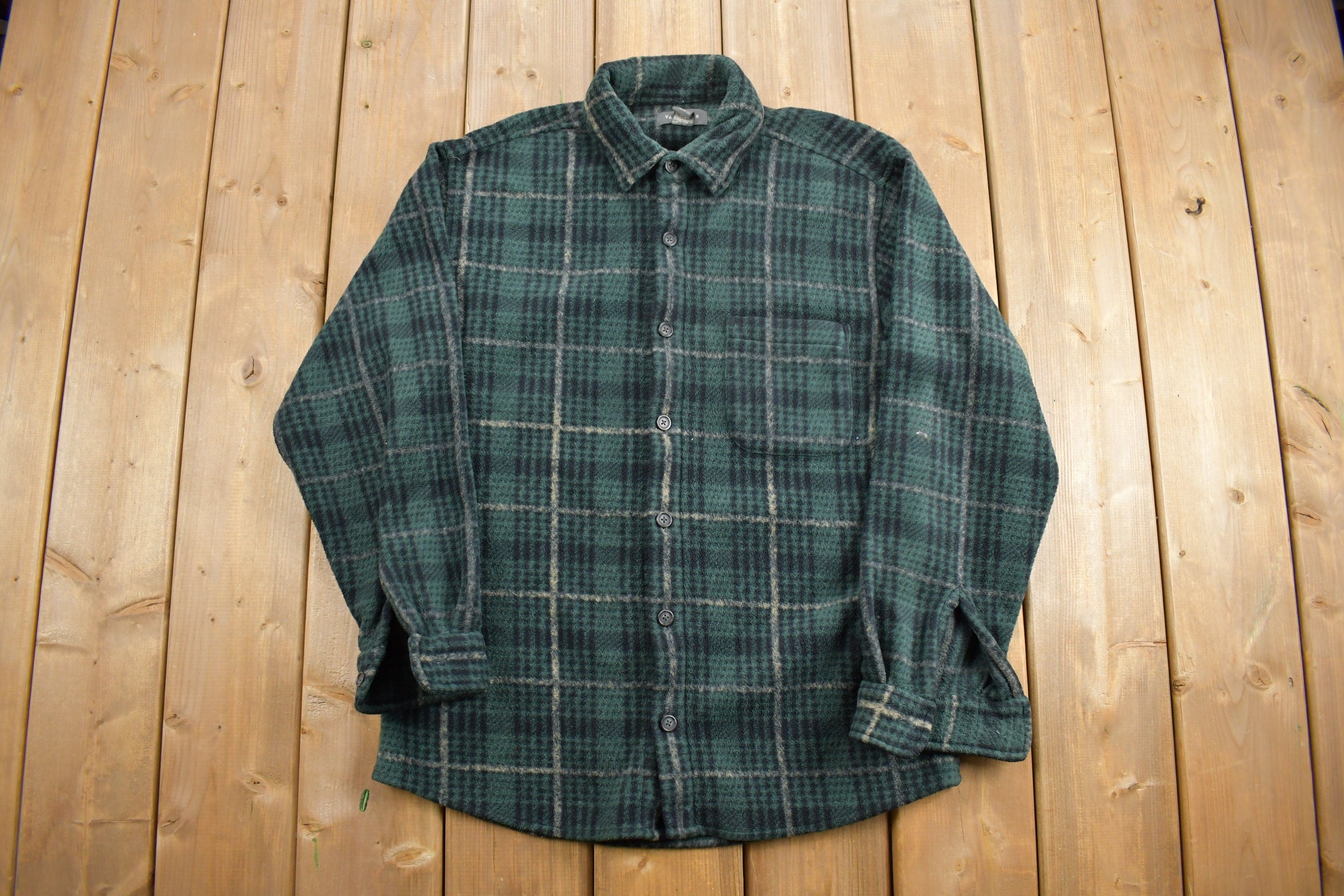 Vintage 1990s Van Heusen Plaid Button Up Shirt