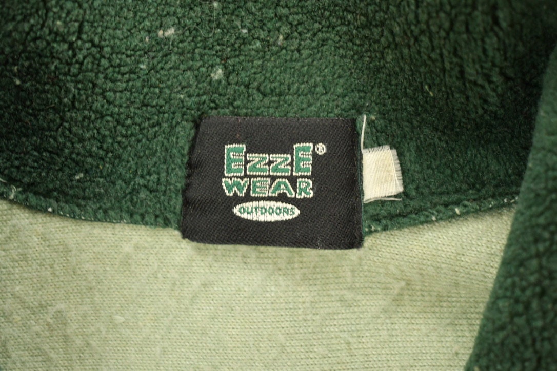 Vintage 1990s Winter Graphic Full Zip Fleece Sweater