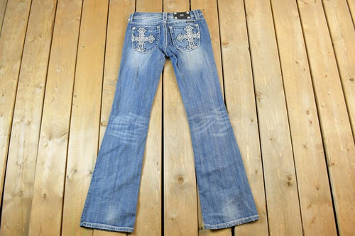 Vintage Y2K Miss Me Bedazzled Low Rise Jeans Size 26x31 / Boot Cut Jeans / Y2K Style / Embroidered Jeans / 2000s / Contrast Stitching